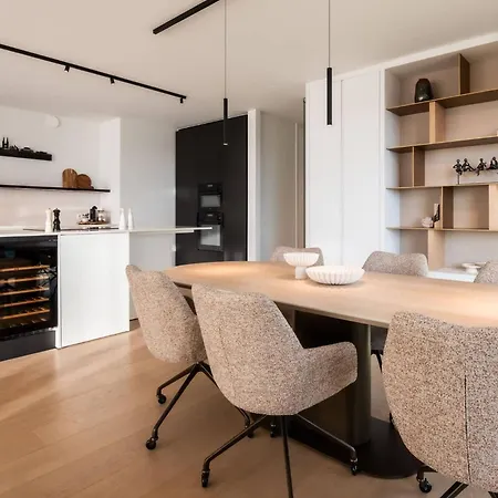 Apartment Deluxe 3br With Spectacular Views *