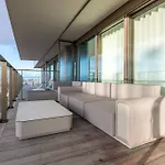 Deluxe 3br With Spectacular Views *