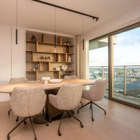 Apartment Deluxe 3br With Spectacular Views