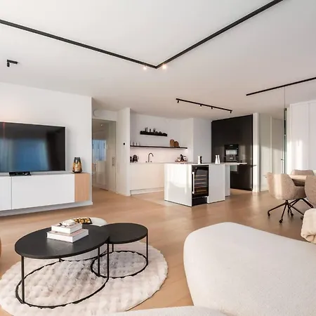 Deluxe 3br With Spectacular Views Апартаменти Остенде